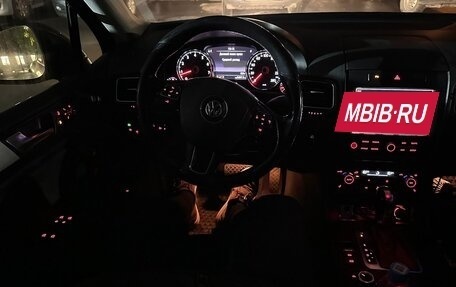 Volkswagen Touareg III, 2010 год, 1 656 000 рублей, 14 фотография