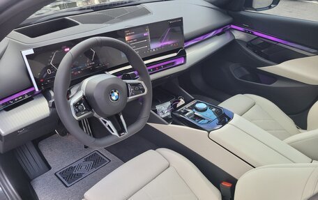 BMW 5 серия, 2025 год, 6 730 000 рублей, 10 фотография