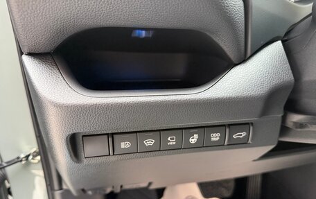 Toyota RAV4, 2025 год, 5 350 000 рублей, 16 фотография