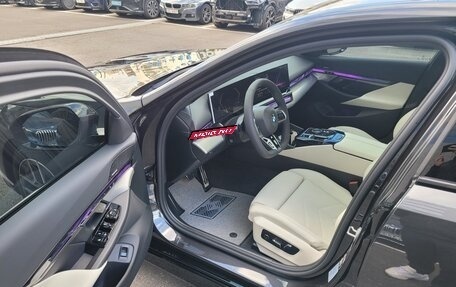 BMW 5 серия, 2025 год, 6 730 000 рублей, 8 фотография