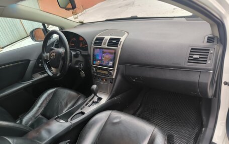 Toyota Avensis III рестайлинг, 2010 год, 1 100 000 рублей, 8 фотография