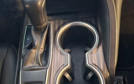 Toyota Camry, 2018 год, 2 300 000 рублей, 7 фотография