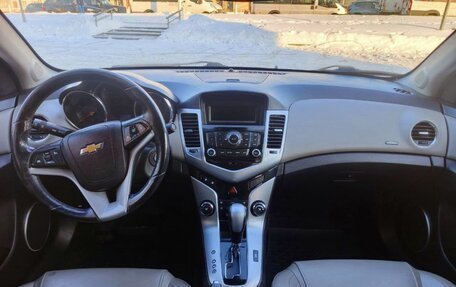 Chevrolet Cruze II, 2011 год, 643 000 рублей, 13 фотография