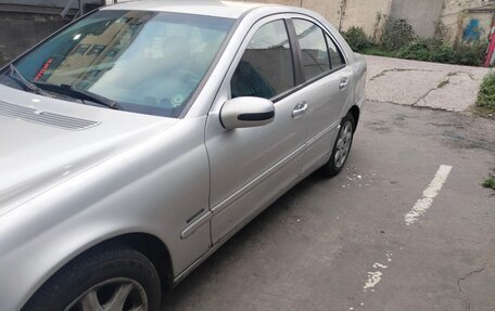 Mercedes-Benz C-Класс, 2000 год, 290 000 рублей, 4 фотография