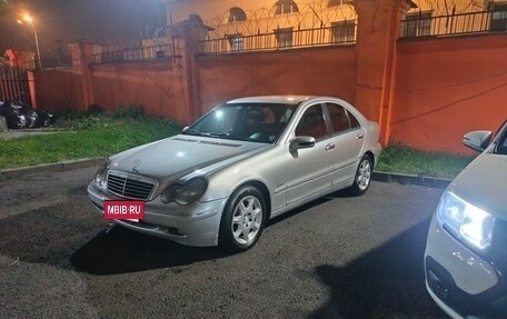 Mercedes-Benz C-Класс, 2000 год, 290 000 рублей, 2 фотография