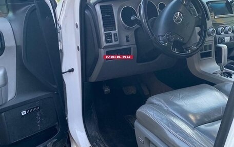 Toyota Sequoia II рестайлинг, 2008 год, 2 650 000 рублей, 10 фотография