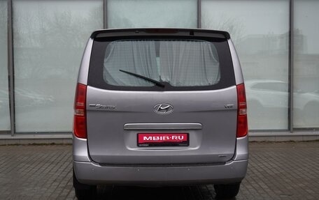 Hyundai Grand Starex Grand Starex I рестайлинг 2, 2014 год, 1 699 000 рублей, 4 фотография