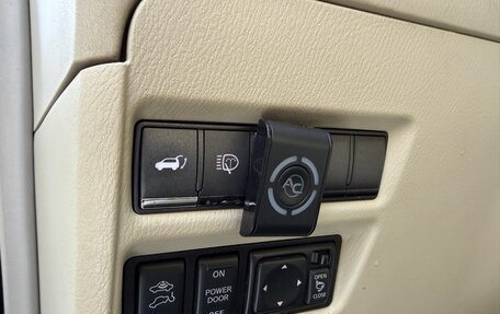 Nissan Patrol, 2011 год, 1 780 000 рублей, 10 фотография