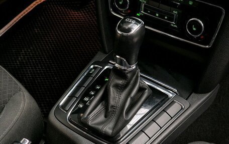 Skoda Superb III рестайлинг, 2014 год, 999 000 рублей, 21 фотография