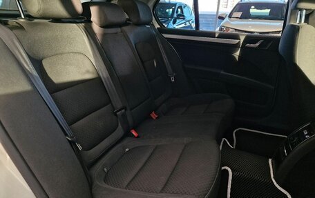 Skoda Superb III рестайлинг, 2014 год, 999 000 рублей, 24 фотография