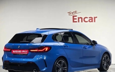 BMW 1 серия, 2023 год, 4 360 000 рублей, 2 фотография