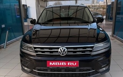 Volkswagen Tiguan II, 2018 год, 2 499 000 рублей, 1 фотография