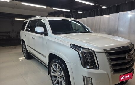 Cadillac Escalade IV, 2015 год, 4 250 000 рублей, 2 фотография