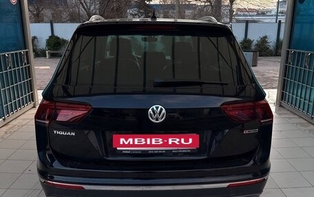 Volkswagen Tiguan II, 2018 год, 2 499 000 рублей, 7 фотография