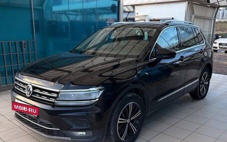Volkswagen Tiguan II, 2018 год, 2 499 000 рублей, 4 фотография