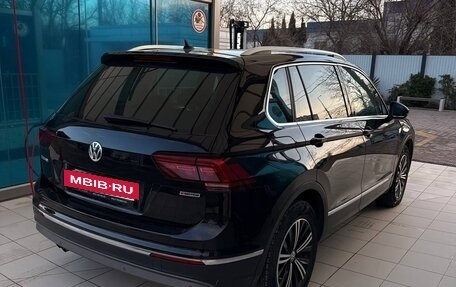 Volkswagen Tiguan II, 2018 год, 2 499 000 рублей, 8 фотография