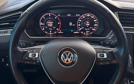 Volkswagen Tiguan II, 2018 год, 2 499 000 рублей, 20 фотография