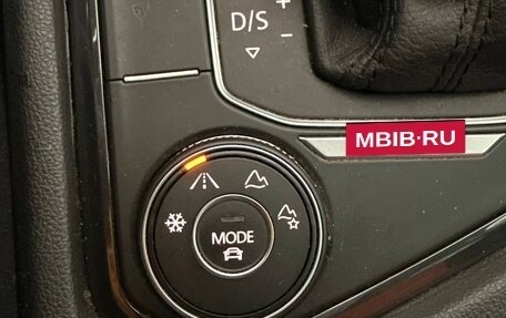 Volkswagen Tiguan II, 2018 год, 2 499 000 рублей, 26 фотография