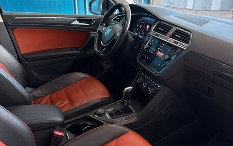 Volkswagen Tiguan II, 2018 год, 2 499 000 рублей, 33 фотография