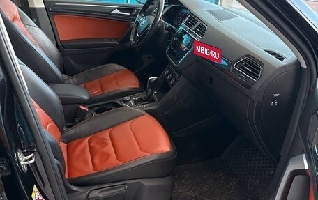 Volkswagen Tiguan II, 2018 год, 2 499 000 рублей, 35 фотография