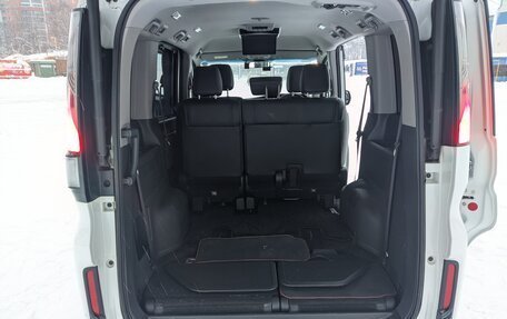 Honda Stepwgn IV, 2019 год, 2 350 000 рублей, 20 фотография