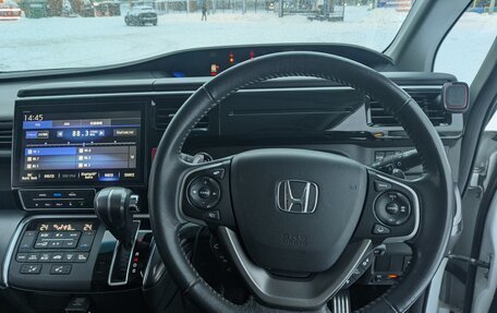 Honda Stepwgn IV, 2019 год, 2 350 000 рублей, 24 фотография