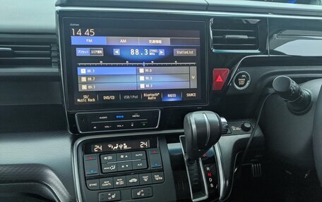 Honda Stepwgn IV, 2019 год, 2 350 000 рублей, 25 фотография