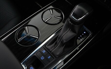 Toyota Crown, 2018 год, 3 098 077 рублей, 17 фотография