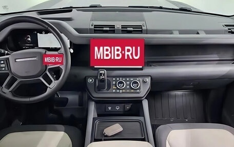 Land Rover Defender II, 2024 год, 11 300 000 рублей, 2 фотография