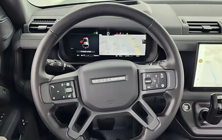 Land Rover Defender II, 2024 год, 11 300 000 рублей, 6 фотография