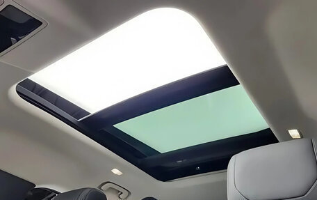 Land Rover Defender II, 2024 год, 11 300 000 рублей, 17 фотография