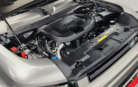 Land Rover Defender II, 2024 год, 11 300 000 рублей, 18 фотография