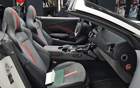 Aston Martin V8 Vantage IV, 2022 год, 19 240 000 рублей, 11 фотография