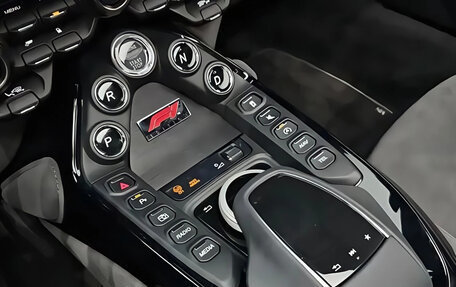 Aston Martin V8 Vantage IV, 2022 год, 19 240 000 рублей, 7 фотография