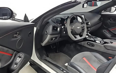 Aston Martin V8 Vantage IV, 2022 год, 19 240 000 рублей, 3 фотография