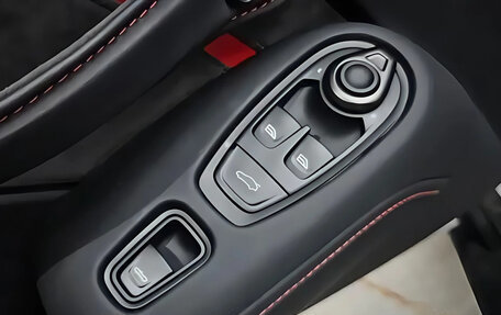 Aston Martin V8 Vantage IV, 2022 год, 19 240 000 рублей, 12 фотография