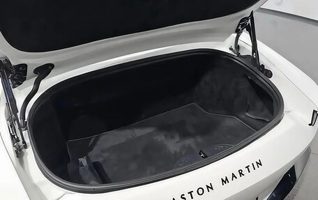 Aston Martin V8 Vantage IV, 2022 год, 19 240 000 рублей, 17 фотография