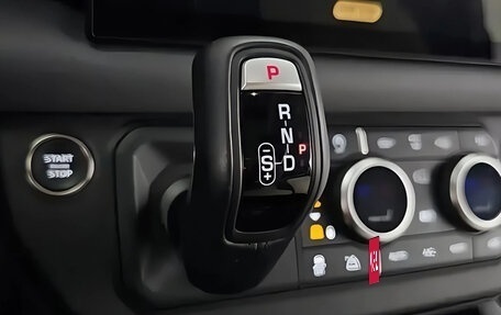 Land Rover Defender II, 2024 год, 11 580 000 рублей, 10 фотография