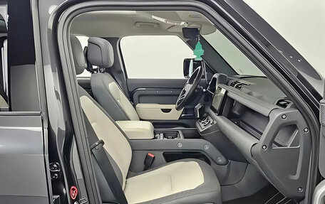 Land Rover Defender II, 2024 год, 11 580 000 рублей, 14 фотография