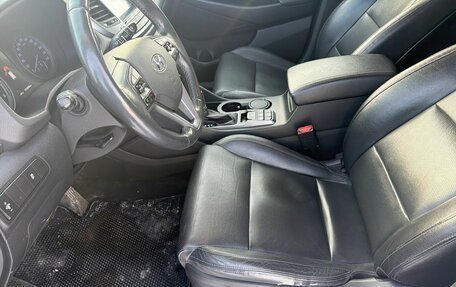 Hyundai Tucson III, 2017 год, 1 795 000 рублей, 6 фотография