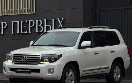 Toyota Land Cruiser 200, 2012 год, 2 999 999 рублей, 1 фотография
