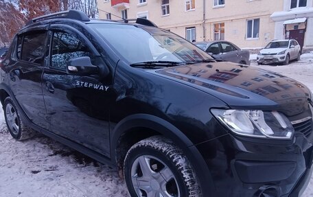 Renault Sandero II рестайлинг, 2015 год, 620 000 рублей, 3 фотография