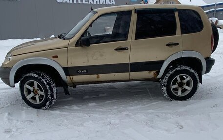 Chevrolet Niva I рестайлинг, 2005 год, 220 000 рублей, 2 фотография