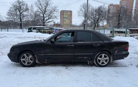 Mercedes-Benz E-Класс, 2000 год, 400 000 рублей, 4 фотография