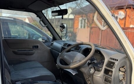 Mazda Bongo IV, 2002 год, 300 000 рублей, 7 фотография