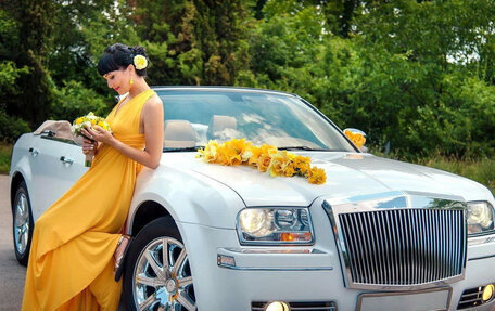 Chrysler 300C II, 2008 год, 3 100 000 рублей, 24 фотография