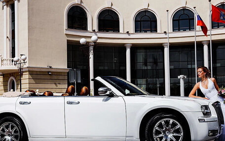 Chrysler 300C II, 2008 год, 3 100 000 рублей, 28 фотография