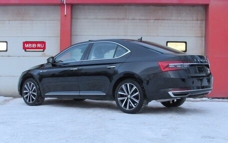 Skoda Superb III рестайлинг, 2025 год, 3 190 000 рублей, 7 фотография