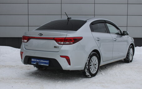 KIA Rio IV, 2017 год, 995 000 рублей, 6 фотография