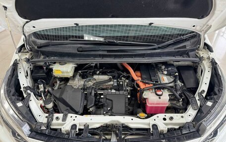 Toyota Voxy III, 2014 год, 1 550 000 рублей, 21 фотография